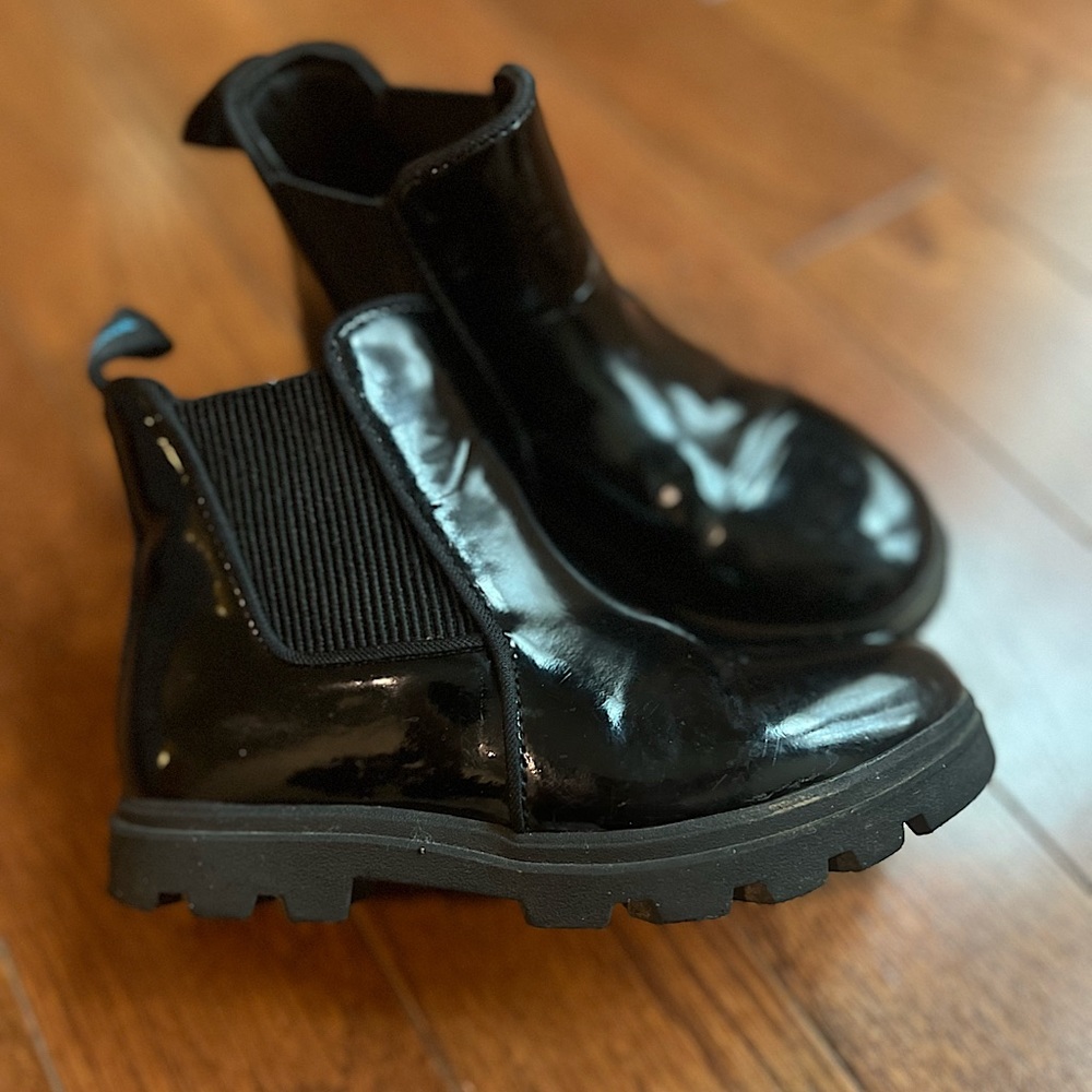 Kids Native Boots Sz 13